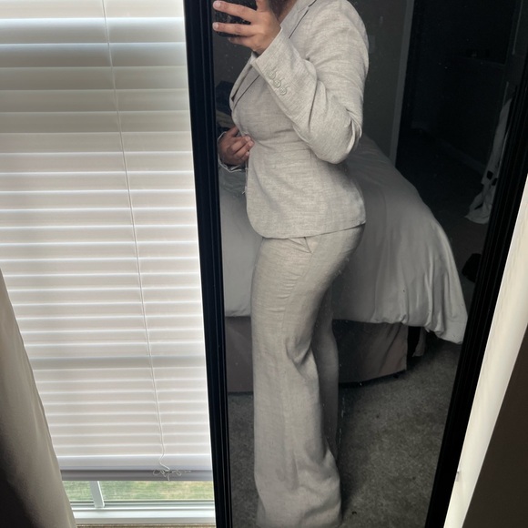 Limited linen suit - Picture 2 of 9